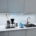 Apartment Peaceful Premium With Sauna And Balcony - Perfect Downtown Location *