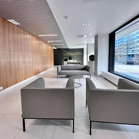 Peaceful Premium With Sauna And Balcony - Perfect Downtown Location Διαμέρισμα